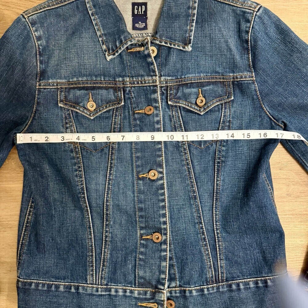 Gap Women’s M Denim Trucker Jacket Classic Flap Pockets Medium Wash Jean - Picture 6 of 9